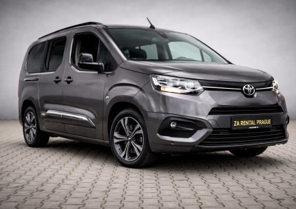 TOYOTA PROACE